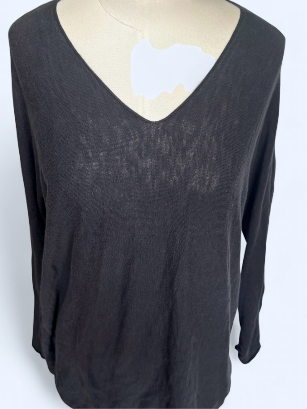 Vince Black V-Neck Long Sleeve Top very comfortable raw edge sleeve cotton - Picture 2 of 9